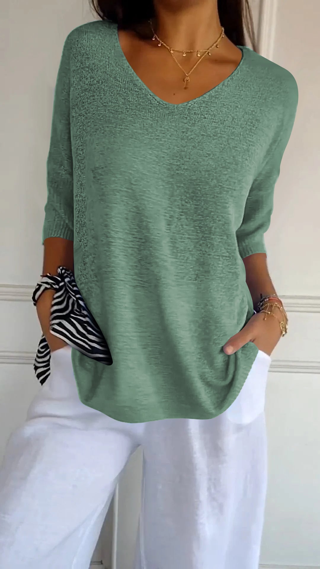 Anna - Knit Top with V-Neck