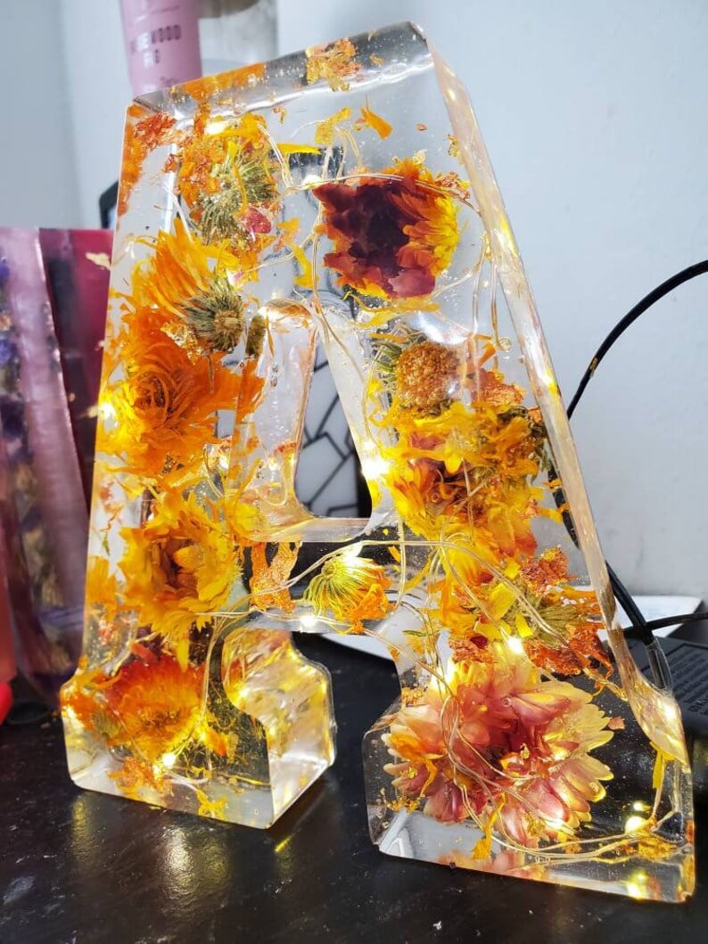 Handmade Floral Night Light for a Dreamy Ambiance