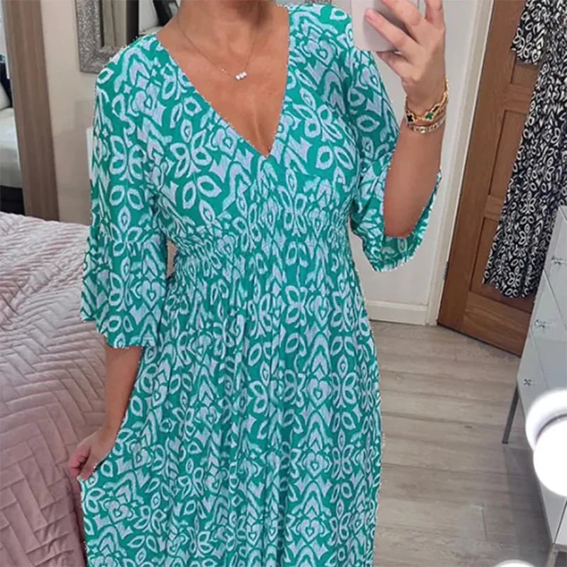 Relaxed Dress for a Beach Vacation