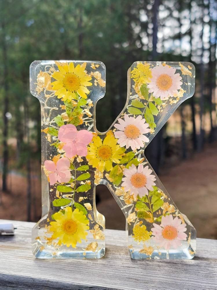 Handmade Floral Night Light for a Dreamy Ambiance