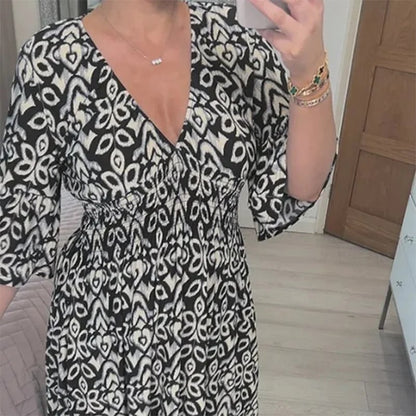 Relaxed Dress for a Beach Vacation
