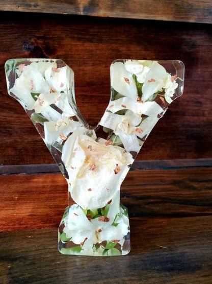 Handmade Floral Night Light for a Dreamy Ambiance