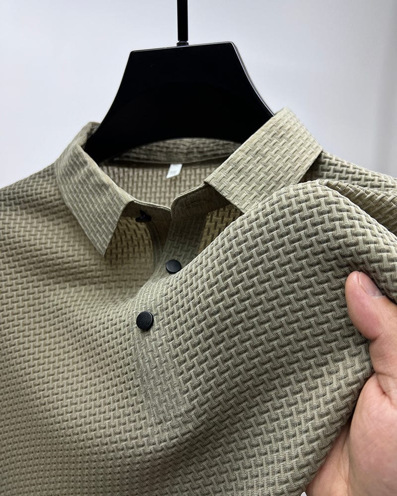 Davanté Elegant Men's T-Shirt