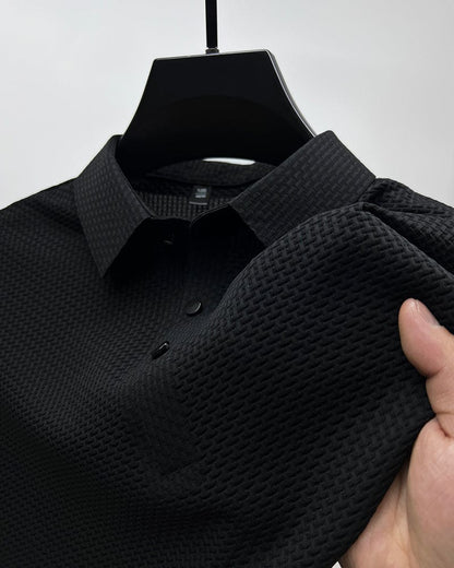 Davanté Elegant Men's T-Shirt