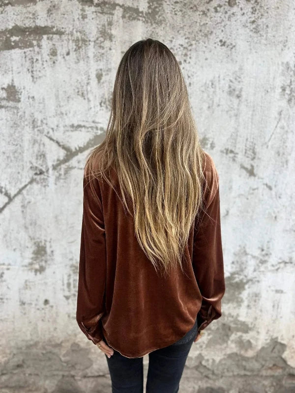 Lyn | Classic Velvet Blouse