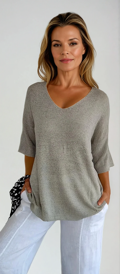 Jaja | Slimming V-Neck Top