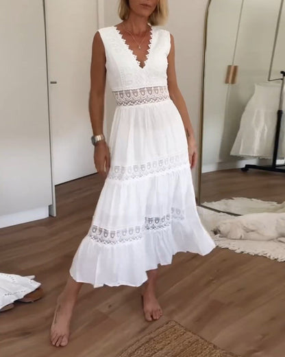 Ninfea | Sleeveless Midi Dress in Boho Style with Lace Details