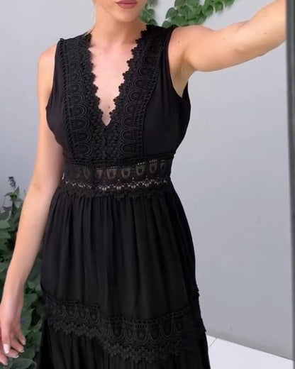 Ninfea | Sleeveless Midi Dress in Boho Style with Lace Details