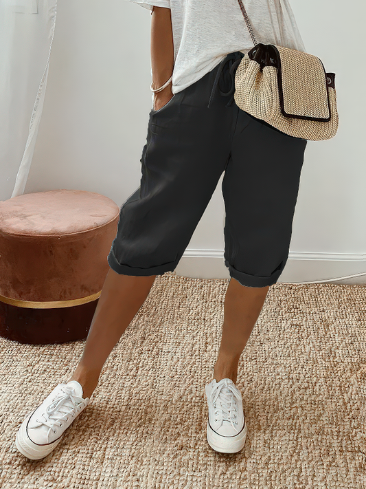 Marthe™ | Comfortable shorts with rolled hem