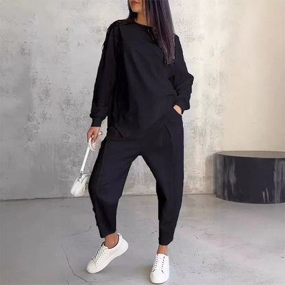 Ava™ | Long sleeve sweatshirt and pants – a stylish and comfortable set