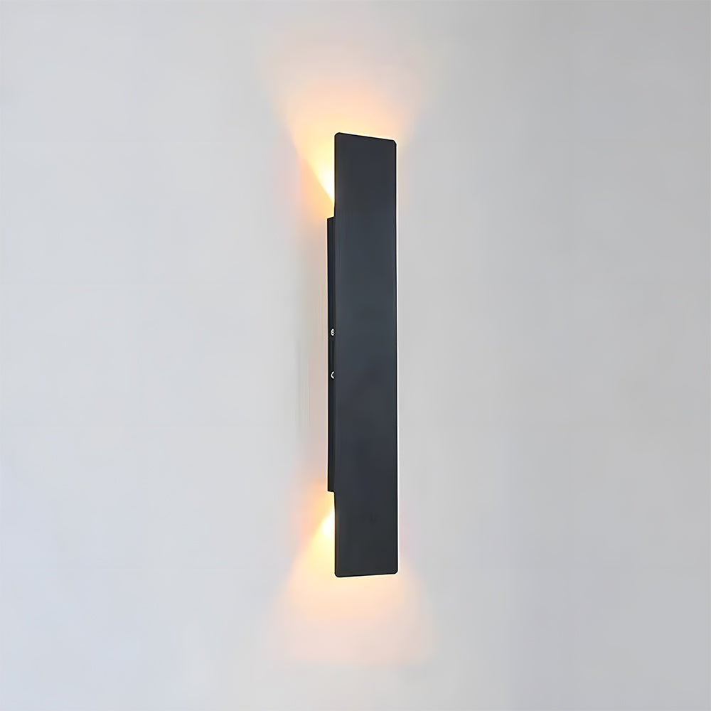 Outdoor Wall Light with Modern Waterproof Design