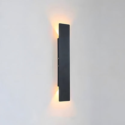 Outdoor Wall Light with Modern Waterproof Design
